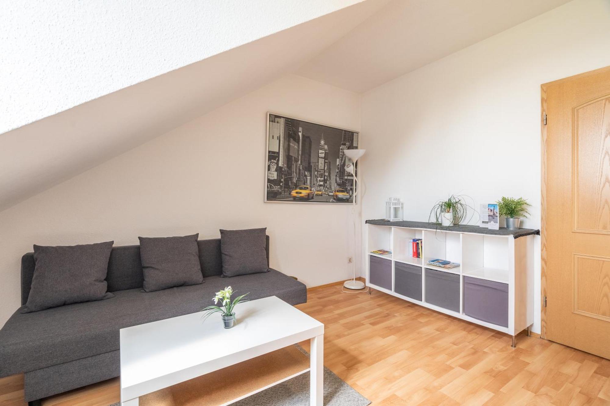 Gemuetliche Dachgeschosswohnung -Waldstrassenviertel Leipzig Ngoại thất bức ảnh